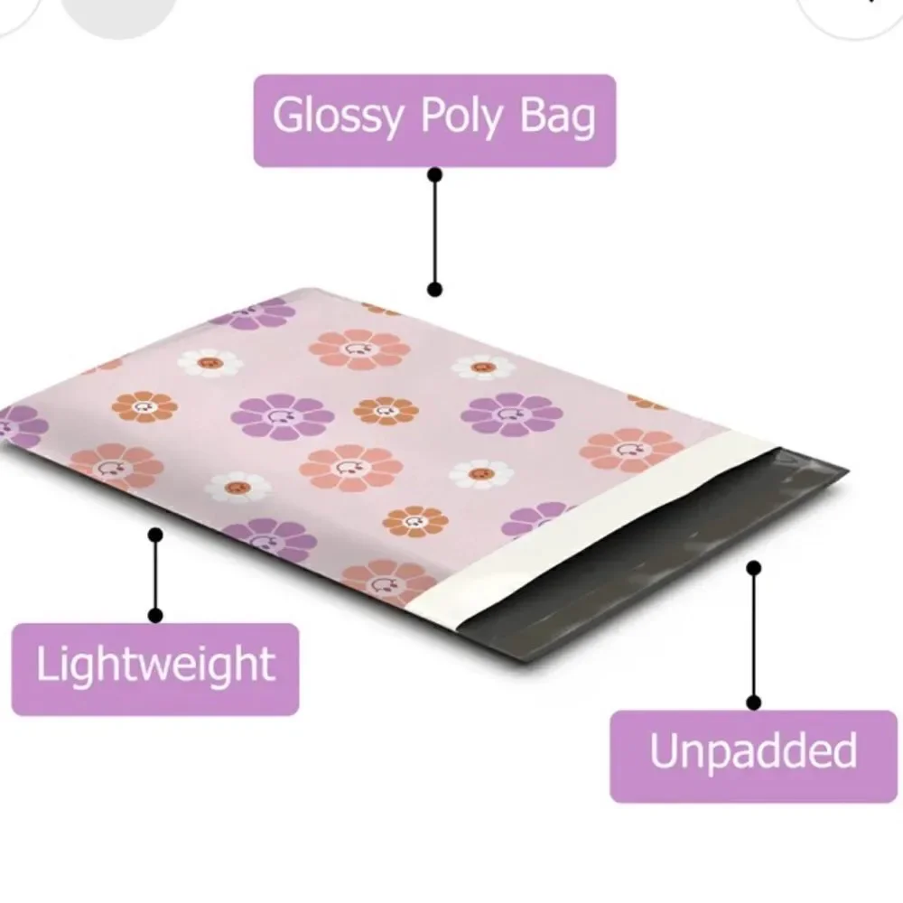 Poly Mailers Mix sizes 10x13 14.5x19 40 poly mailers 40 stickers